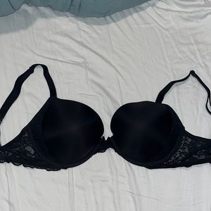 36DD Victoria’s Secret push-up bra